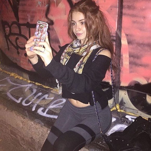 Meet your Posher, Natiya - Picture 5 of 5